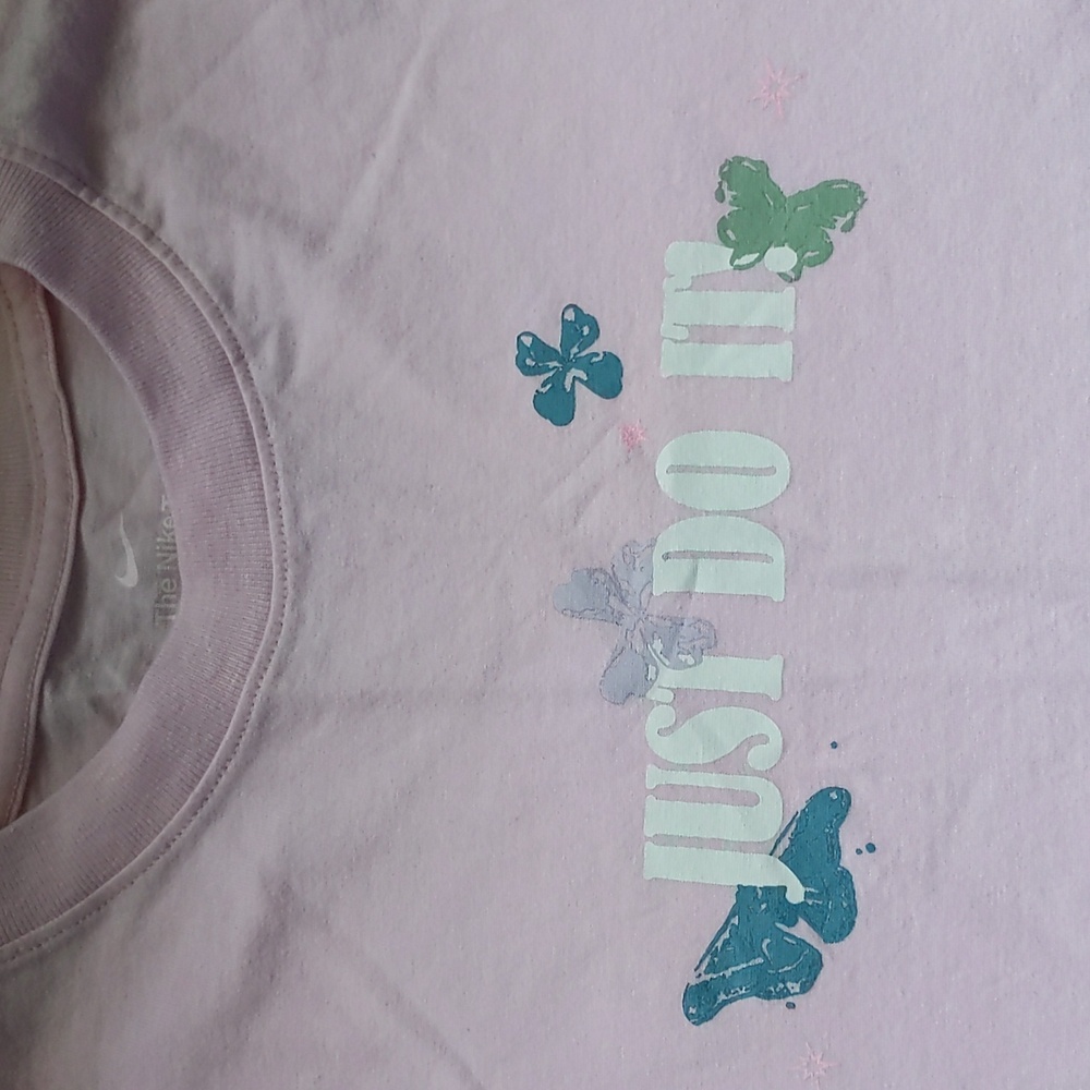 Girls large cotton Nike tshirt